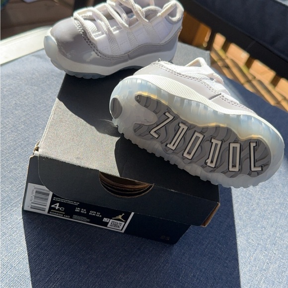 Jordan cool grey 11 - Picture 4 of 4